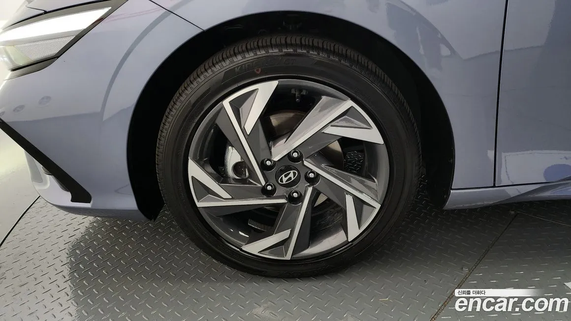Hyundai AVANTE — фото 5