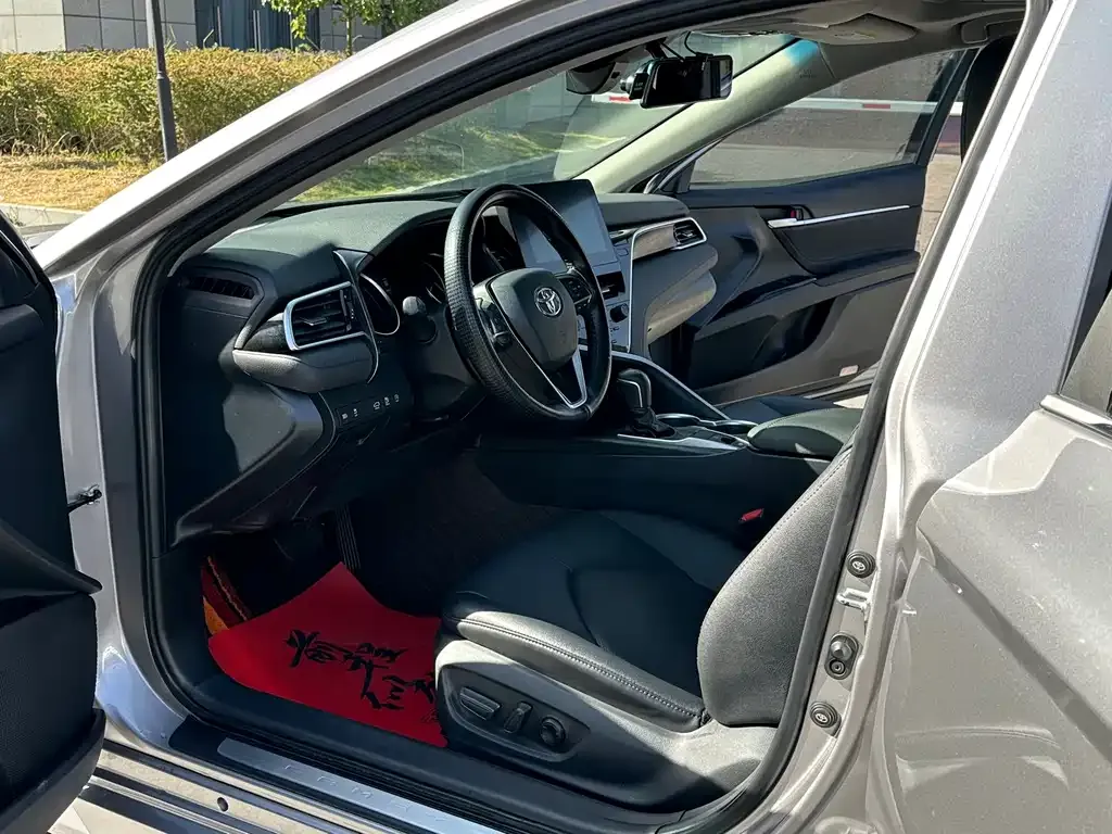 Toyota Camry 2022 из CN, фото 5