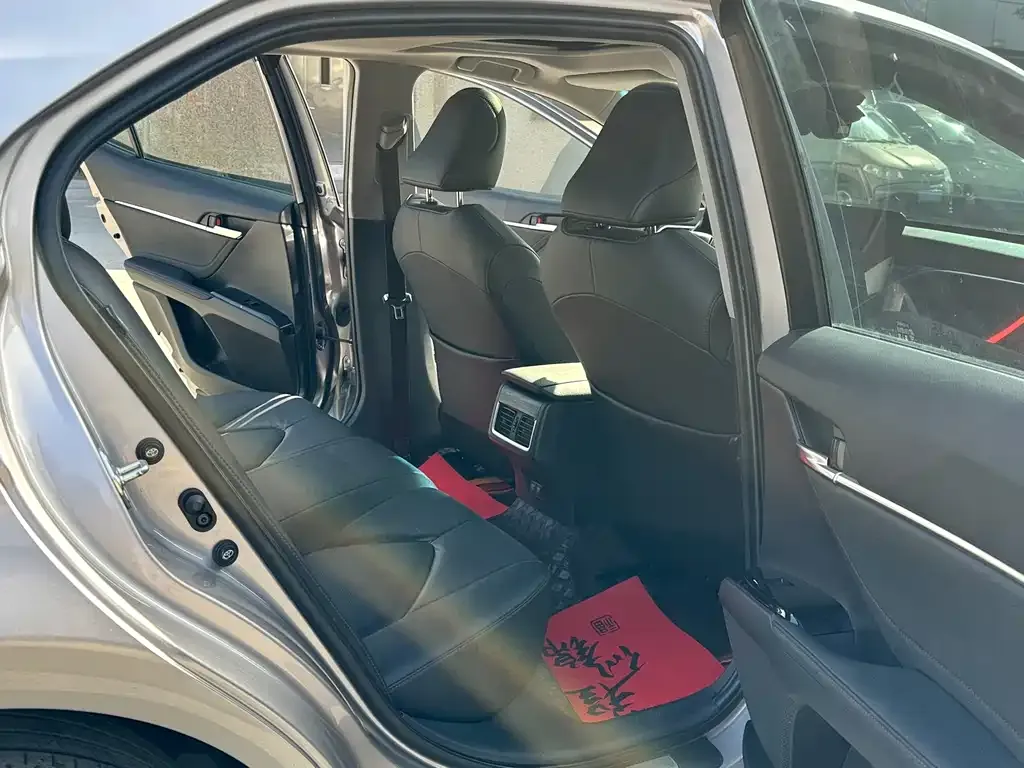 Toyota Camry 2022 из CN, фото 8