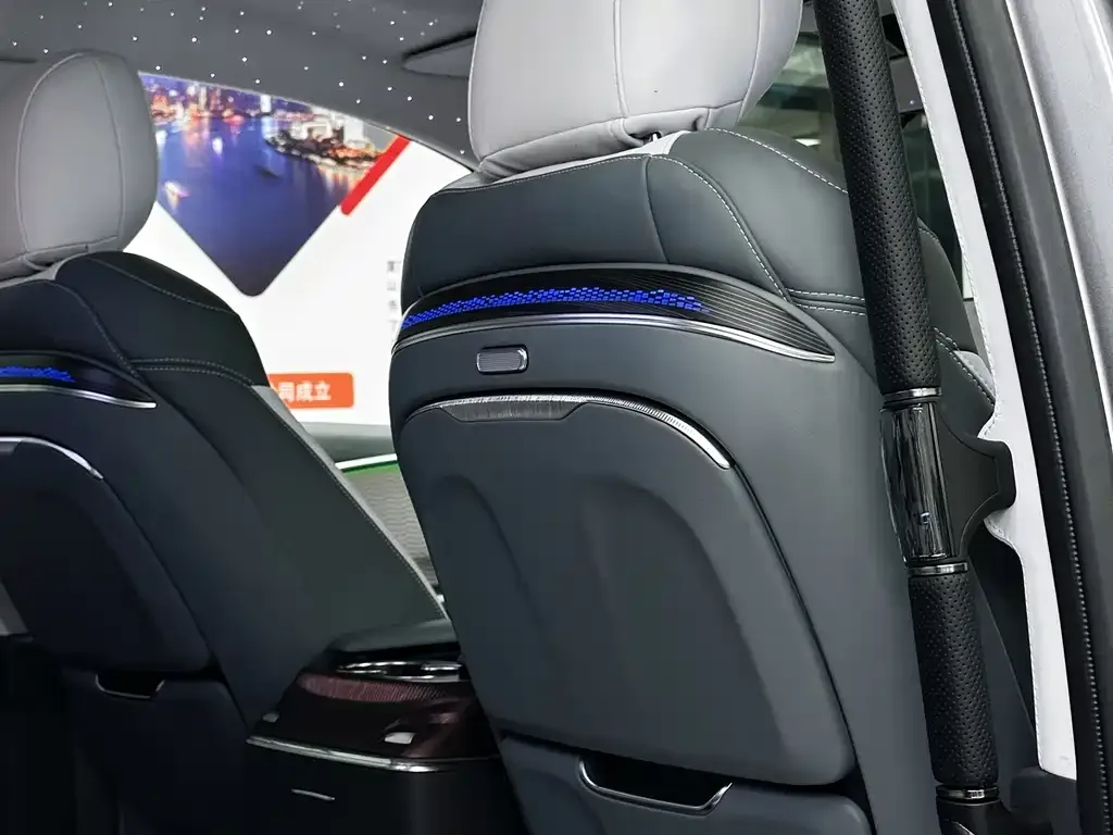 Toyota Sienna 2024 из CN, фото 7