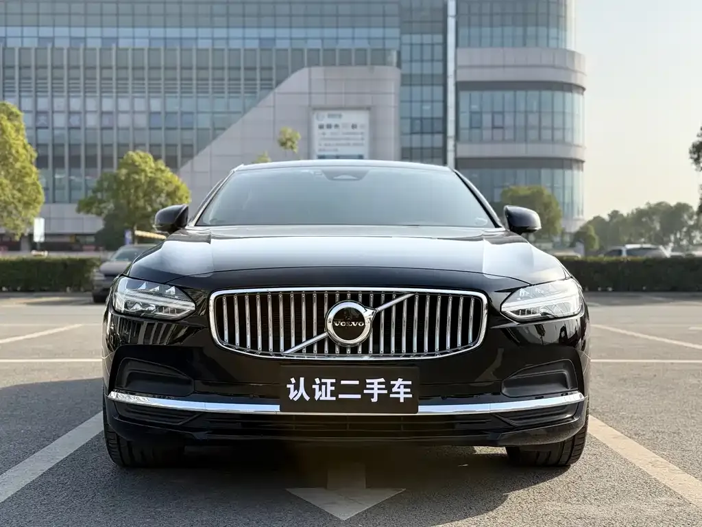 Volvo S90 2024 из CN, фото 2