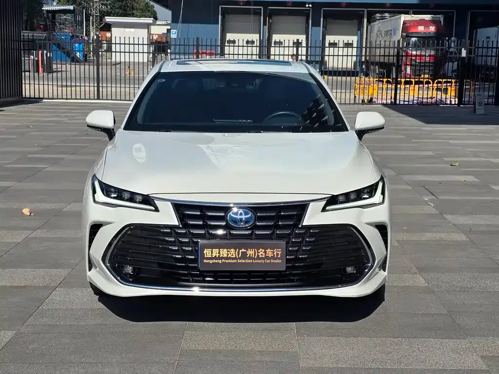 Toyota Avalon 2022 из CN, фото 2