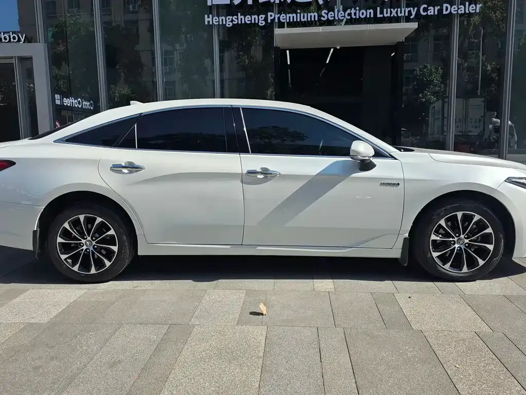 Toyota Avalon 2022 из CN, фото 4