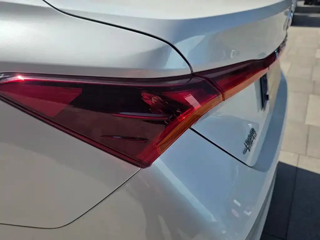 Toyota Avalon 2022 из CN, фото 9