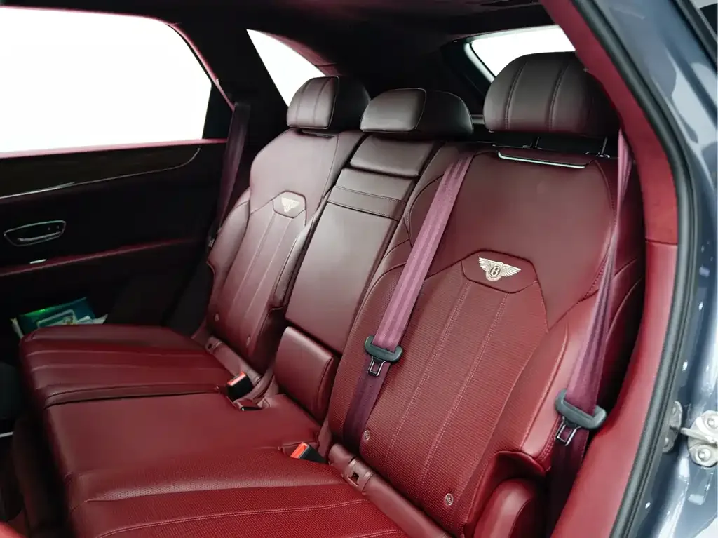 Bentley Bentayga 2021 из CN, фото 5