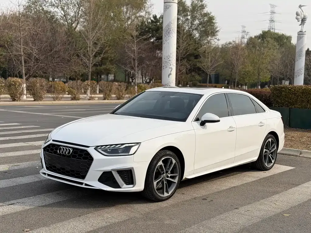 Audi A4L 2021 из CN, фото 3