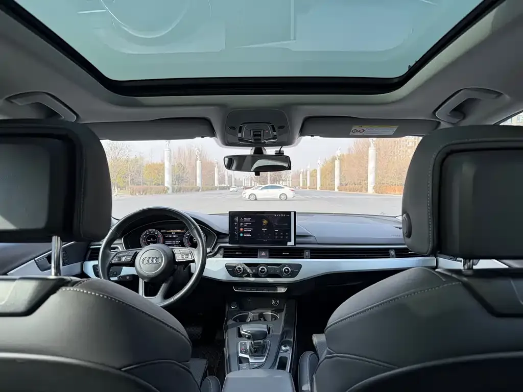 Audi A4L 2021 из CN, фото 5