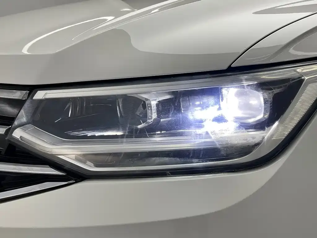 Volkswagen Tiguan L 2022 из CN, фото 4