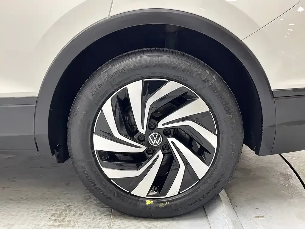 Volkswagen Tiguan L 2022 из CN, фото 6
