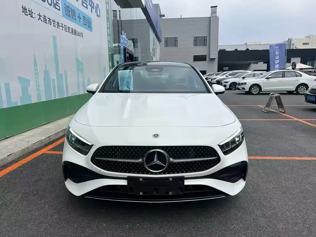 Mercedes-Benz A-Class 2023 из CN, фото 2