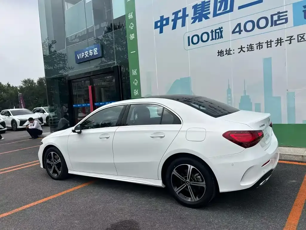 Mercedes-Benz A-Class 2023 из CN, фото 3