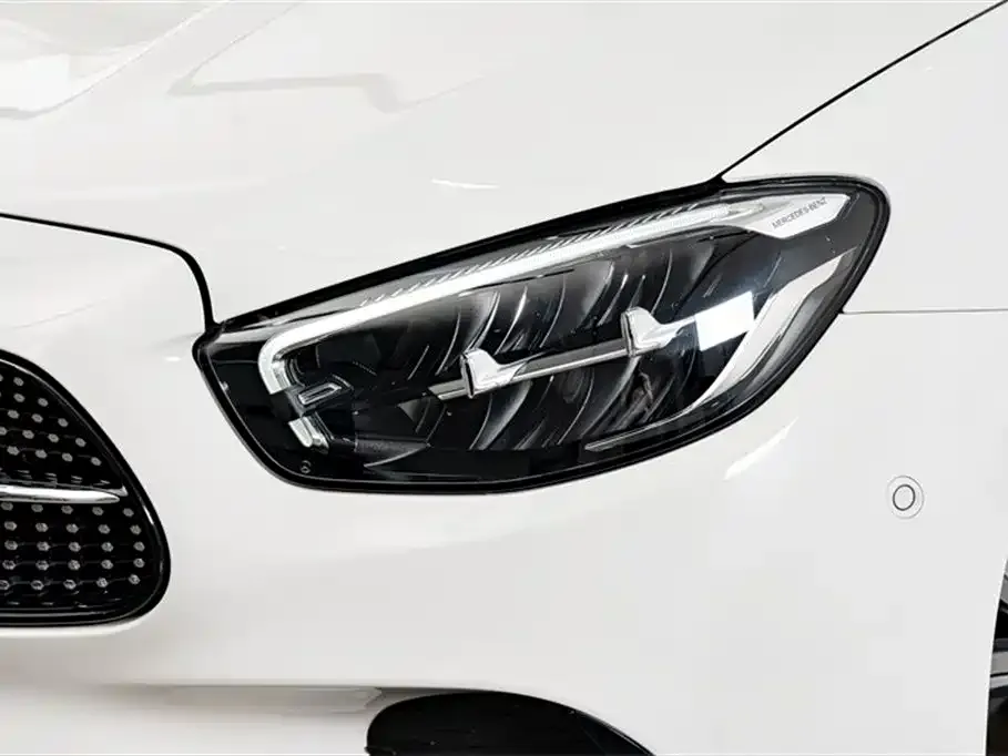 Mercedes-Benz E-Class 2023 из CN, фото 4