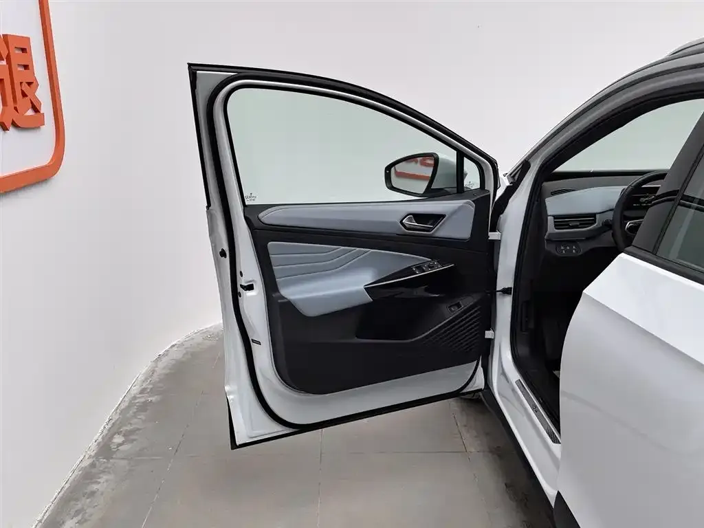 Volkswagen ID.4 X 2023 из CN, фото 8