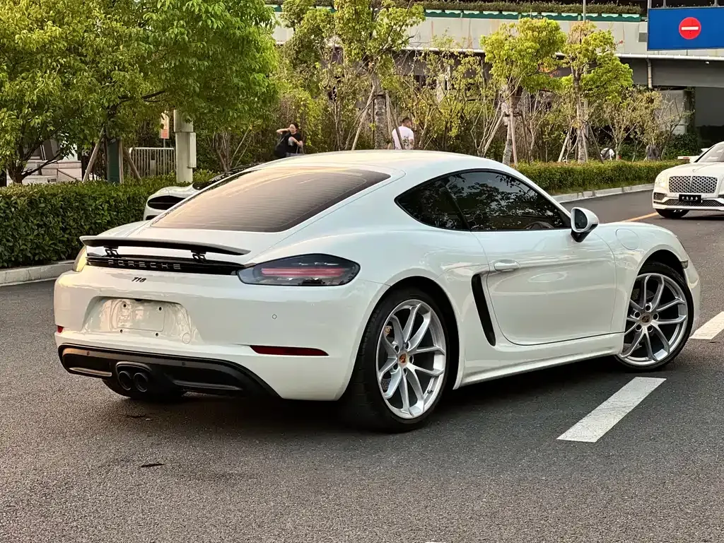 Porsche 718 2025 из CN, фото 8