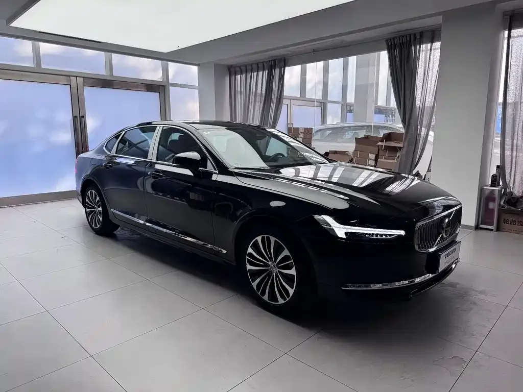 Volvo S90 2025 из CN, фото 3