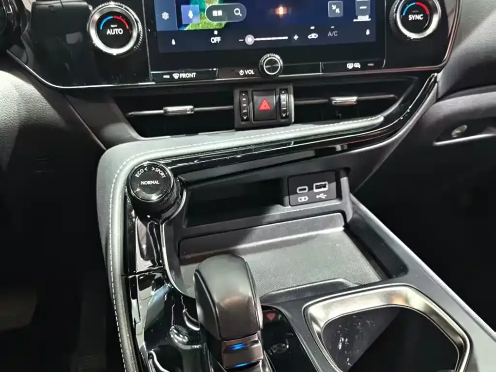 Lexus NX 2023 из CN, фото 8