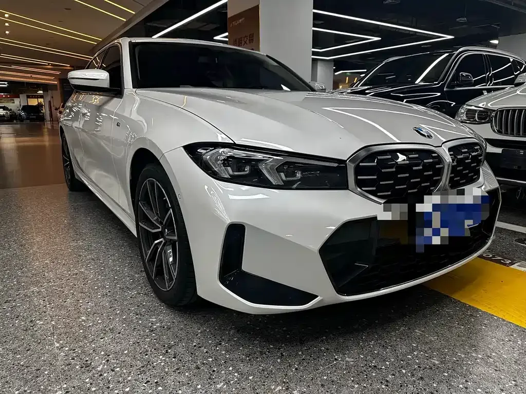 BMW 3 Series 2023 из CN, фото 3