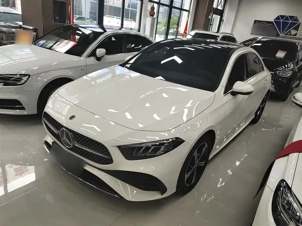 Mercedes-Benz A-Class 2024 из CN, фото 1
