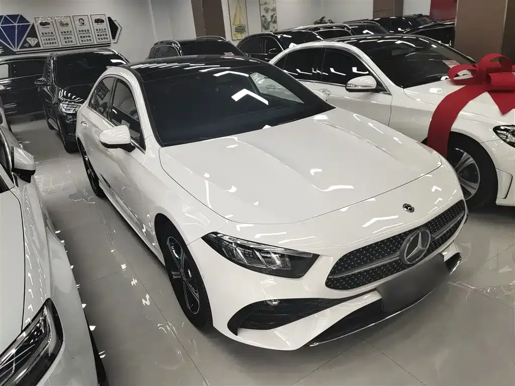 Mercedes-Benz A-Class 2024 из CN, фото 4
