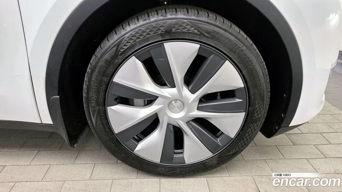 Tesla Model Y 2024 из KR, фото 5