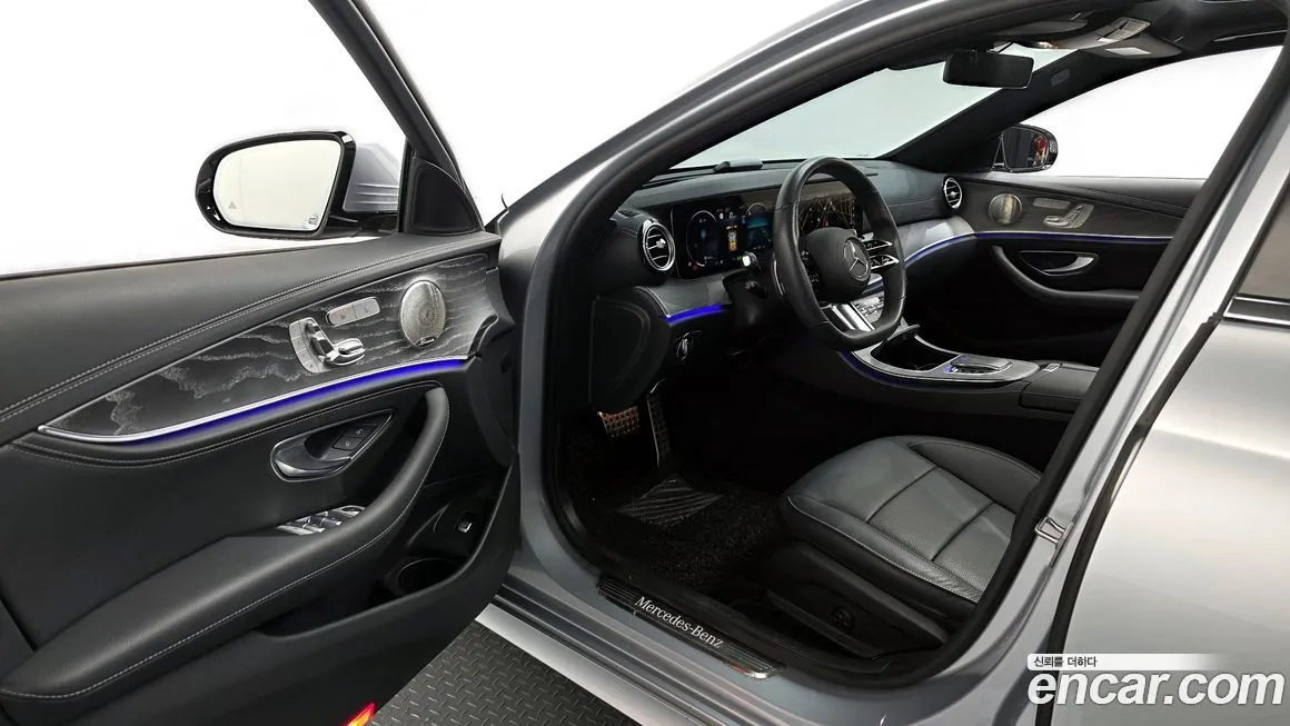 Mercedes-Benz E-Class — фото 10