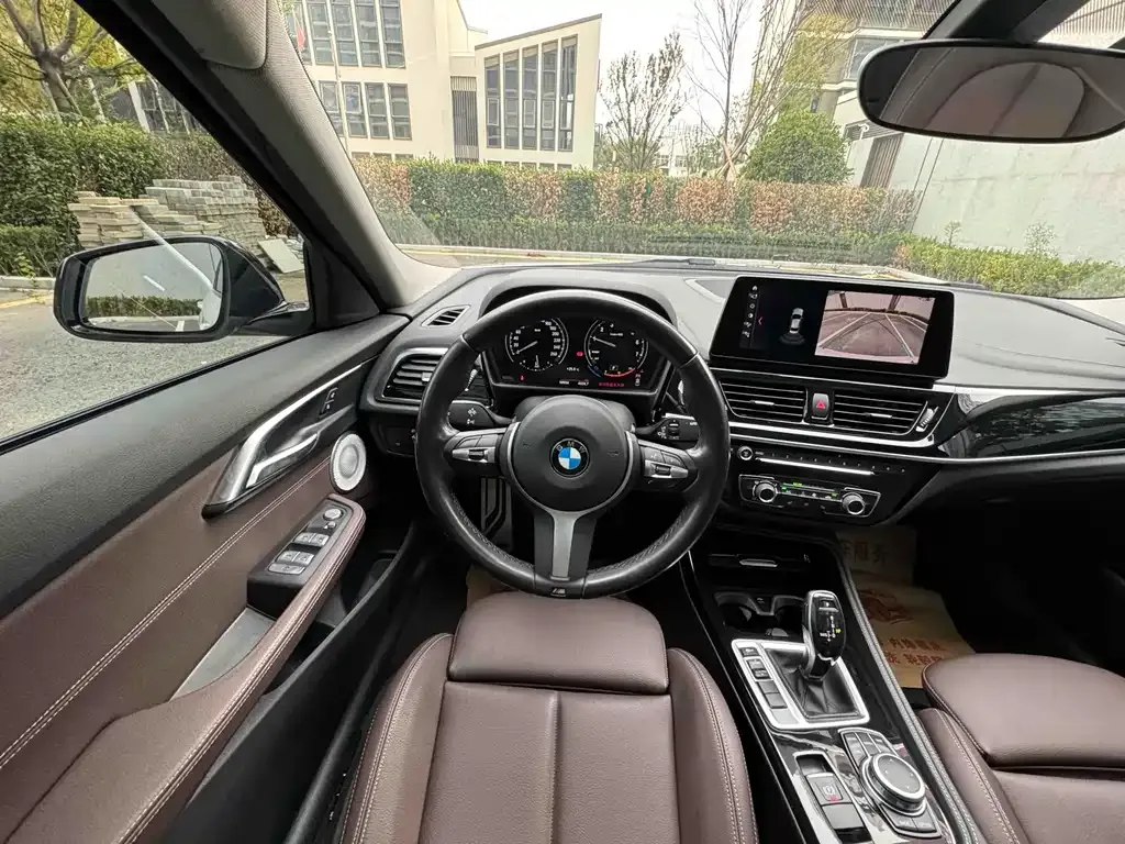 BMW 1 Series 2021 из CN, фото 3