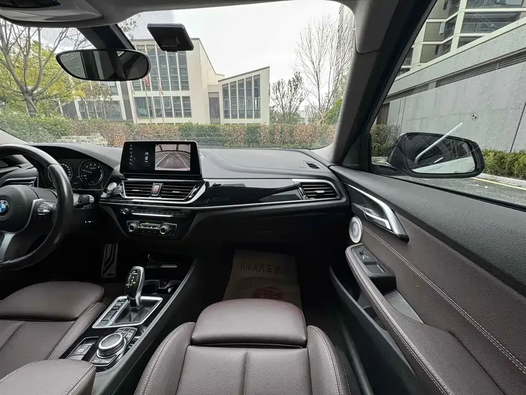 BMW 1 Series 2021 из CN, фото 9