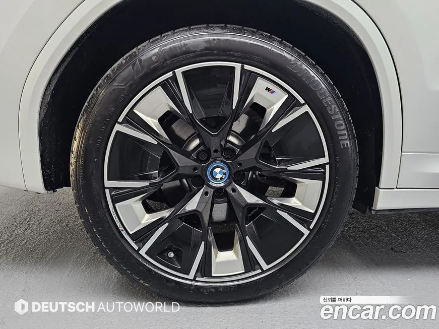 BMW iX3 2024 из KR, фото 5