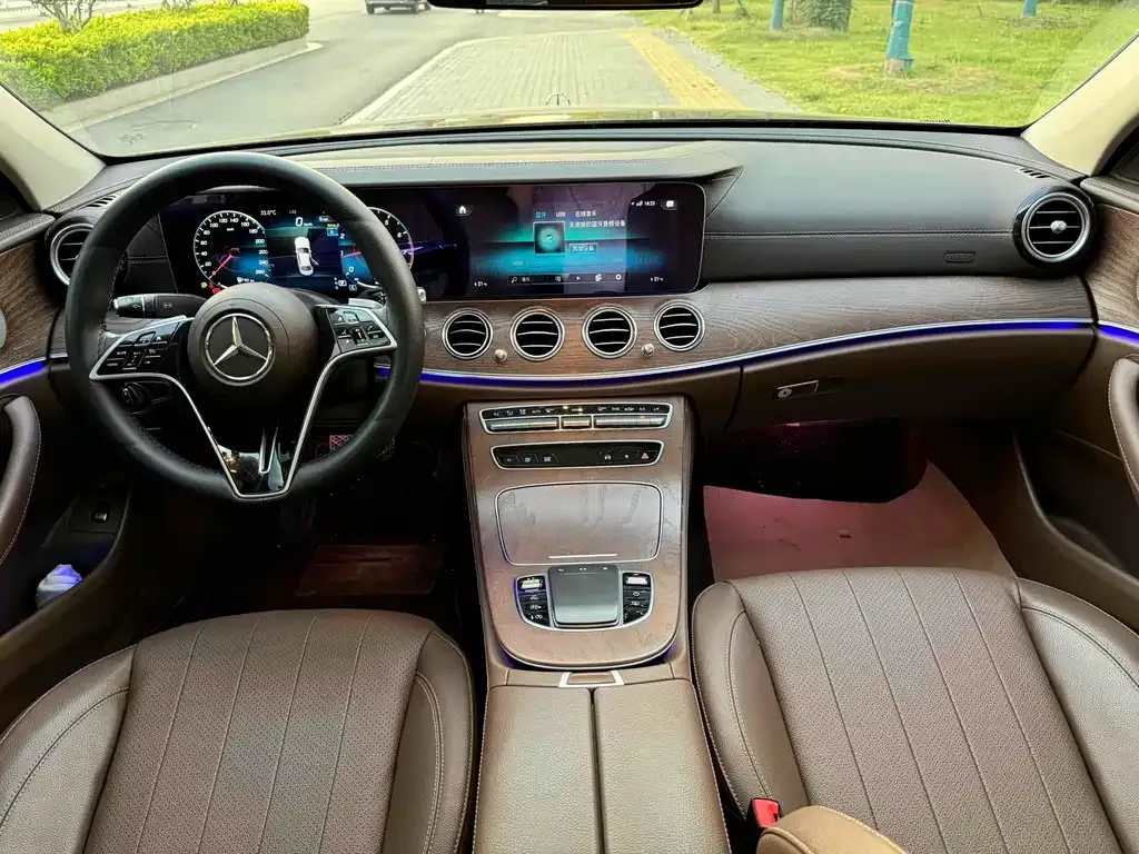 Mercedes-Benz E-Class 2023 из CN, фото 8