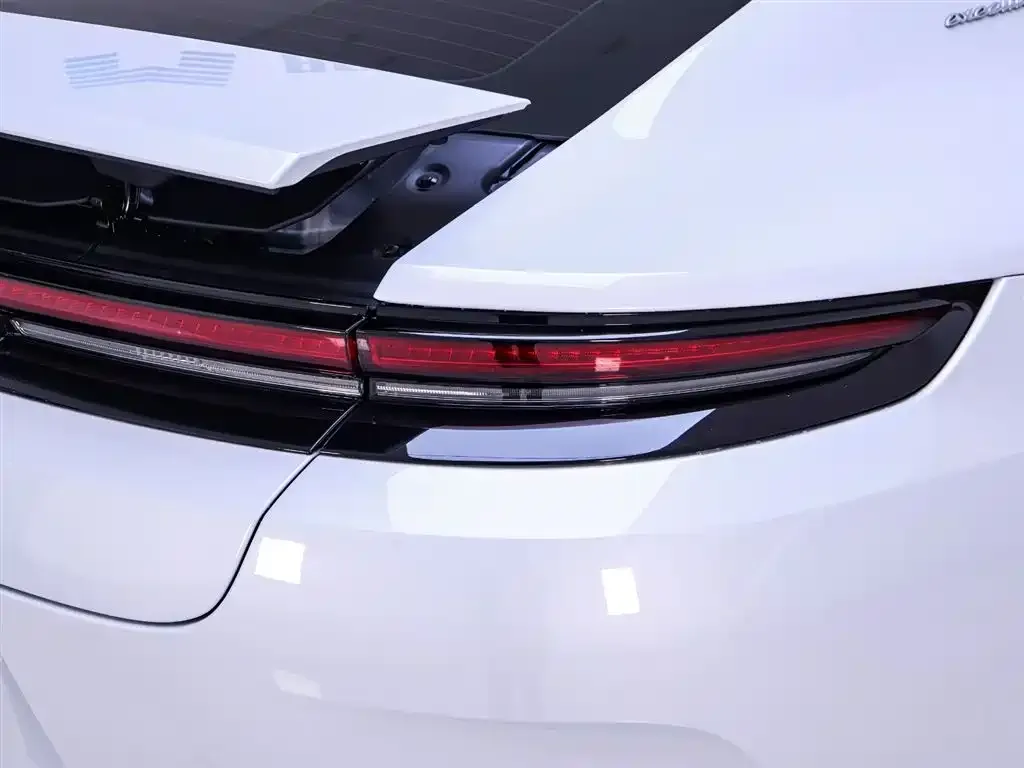 Porsche Panamera 2025 из CN, фото 9