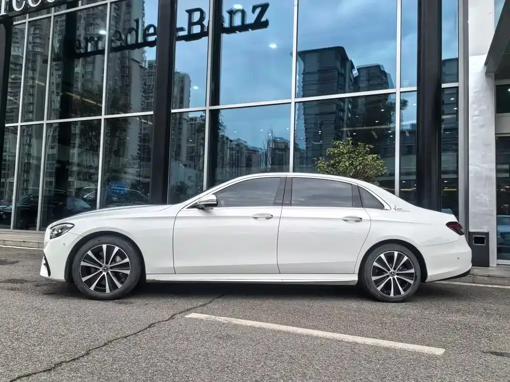 Mercedes-Benz E-Class New Energy 2021 из CN, фото 2