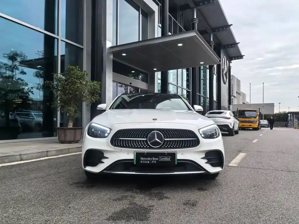 Mercedes-Benz E-Class New Energy 2021 из CN, фото 3