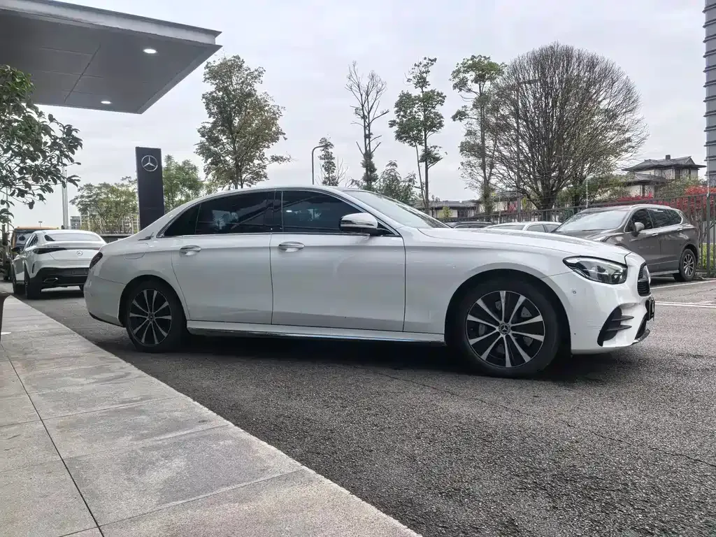 Mercedes-Benz E-Class New Energy 2021 из CN, фото 5