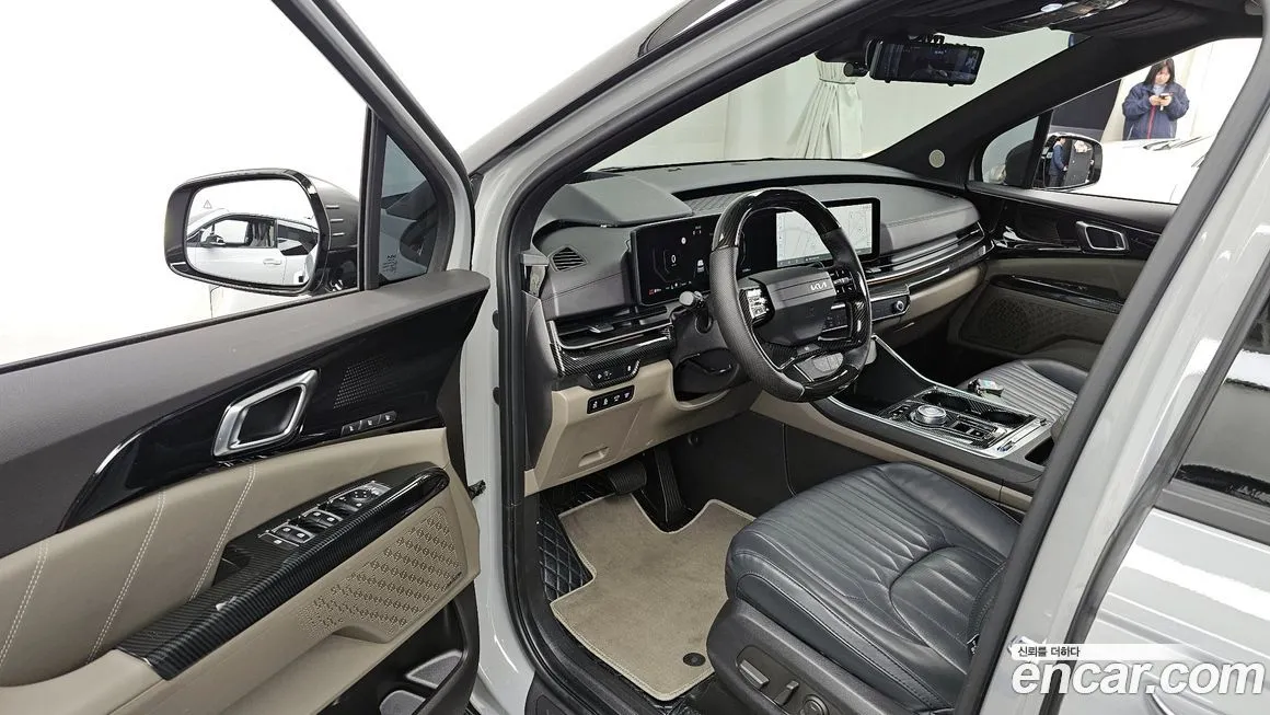 Kia Carnival — фото 10