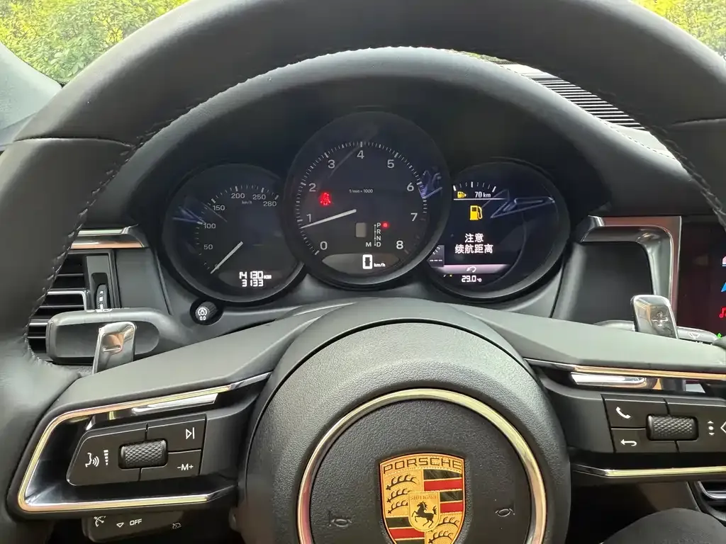 Porsche Macan 2025 из CN, фото 10