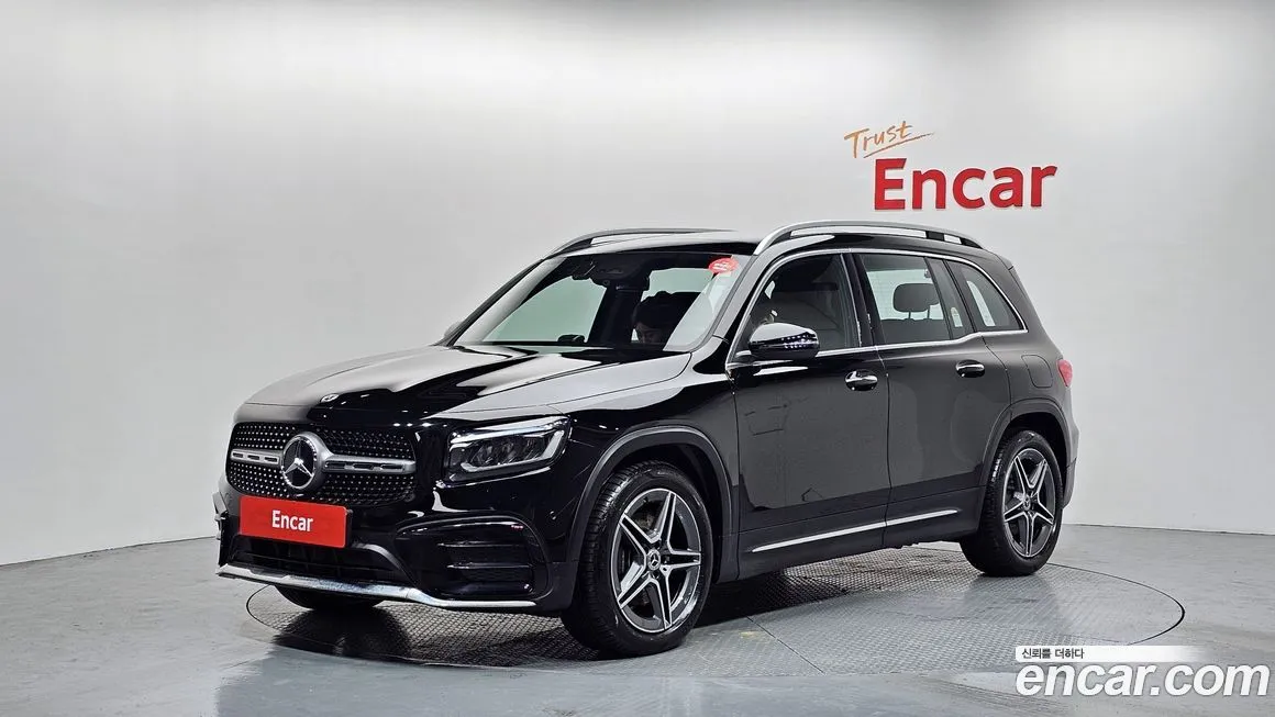 Mercedes-Benz GLB-Class — фото 1