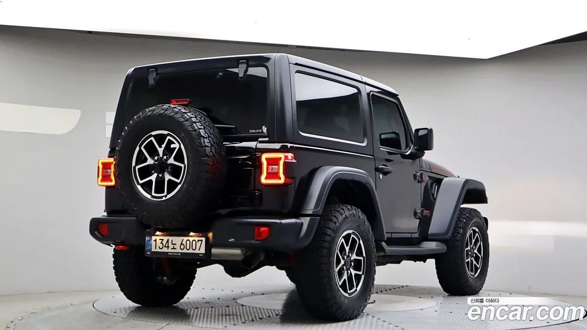 Jeep Wrangler — фото 3