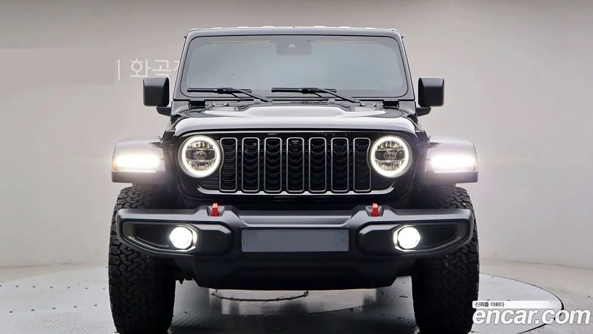 Jeep Wrangler — фото 6