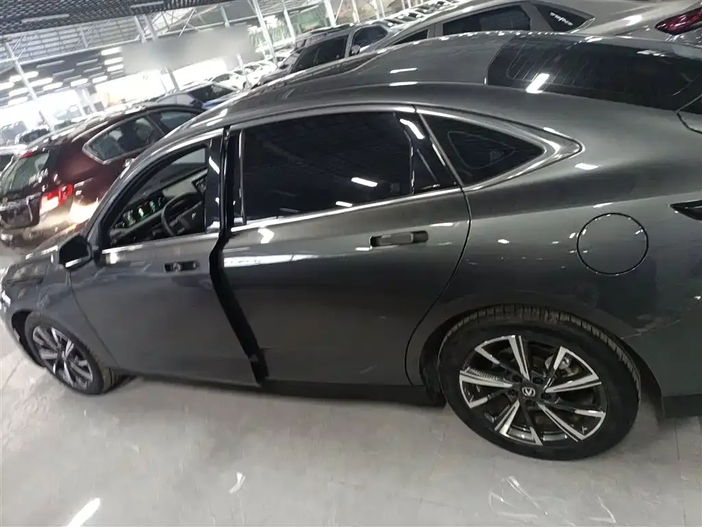 Changan Eado — фото 5