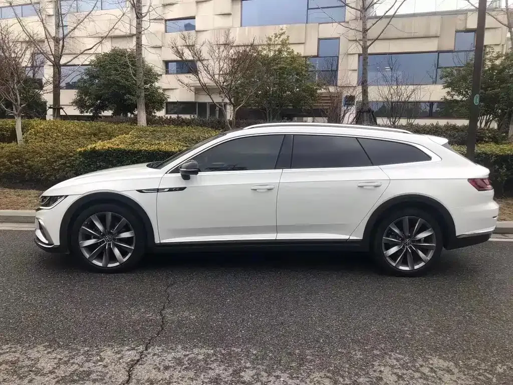 Volkswagen CC 2022 из CN, фото 3
