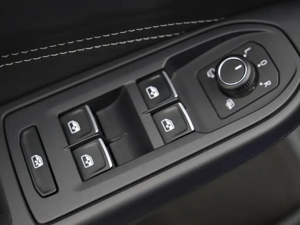Volkswagen Golf 2022 из CN, фото 10