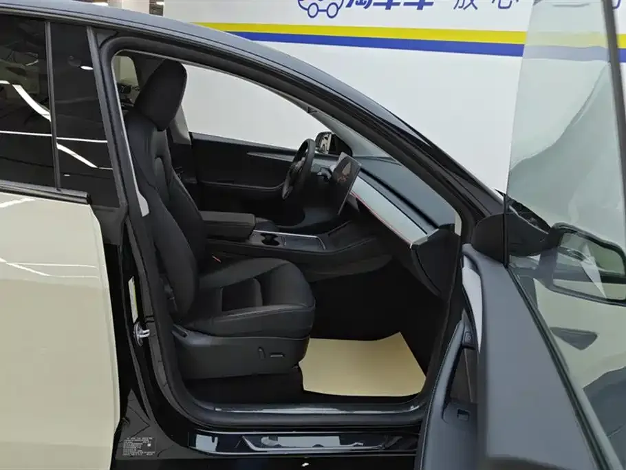 Tesla Model Y 2024 из CN, фото 8