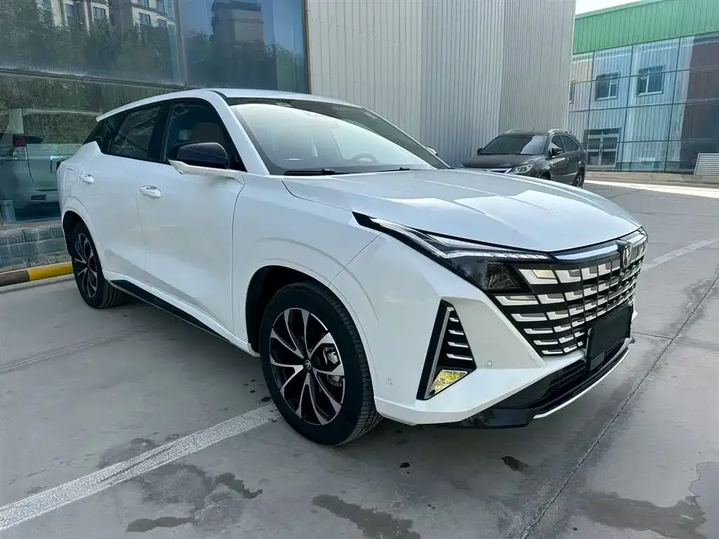 Changan UNI-Z New Energy 2024 из CN, фото 3