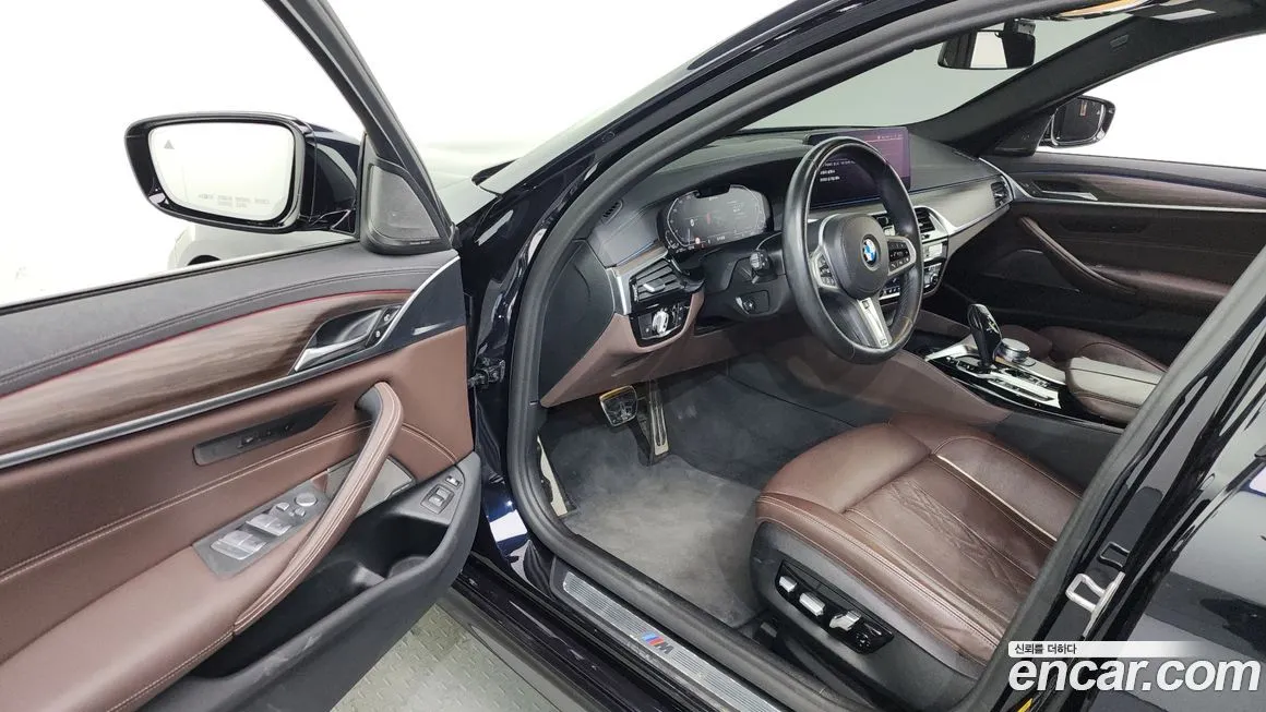 BMW 5-Series 2021 из KR, фото 10