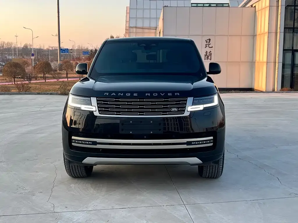 Land Rover Range Rover 2023 из CN, фото 2