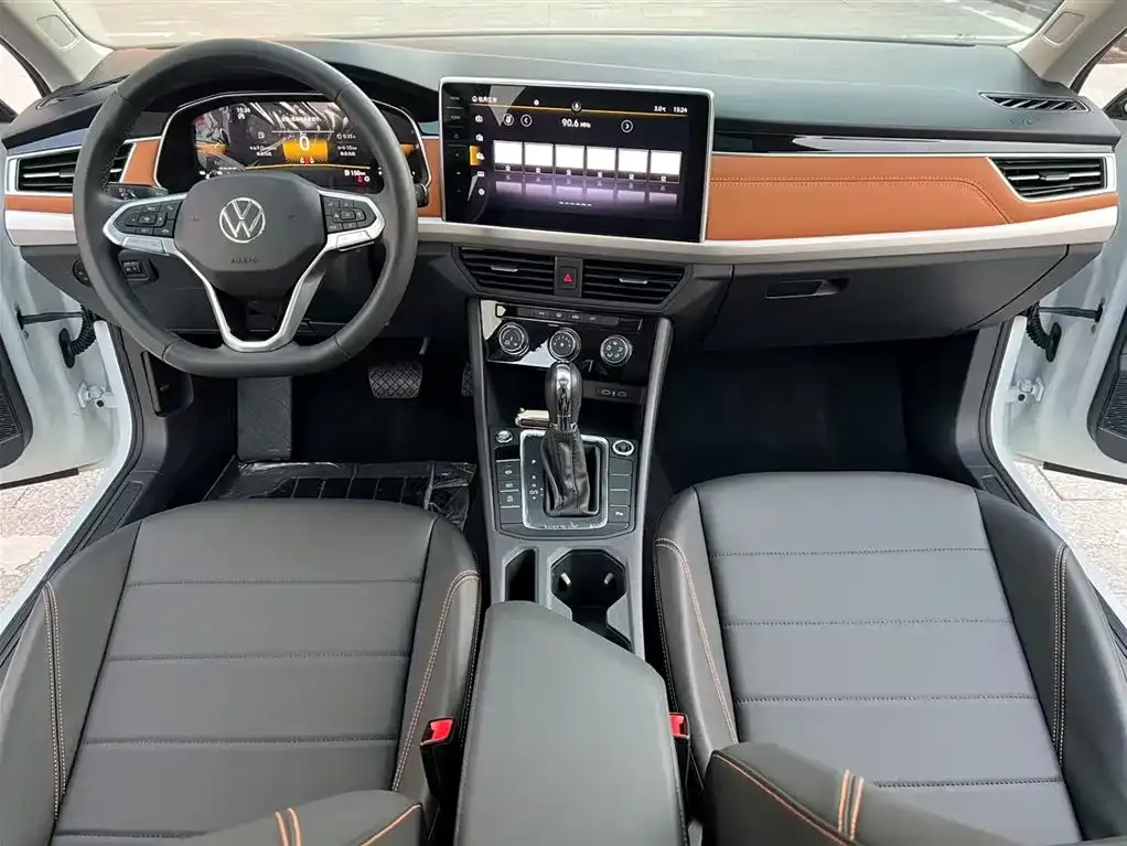 Volkswagen Bora 2022 из CN, фото 10