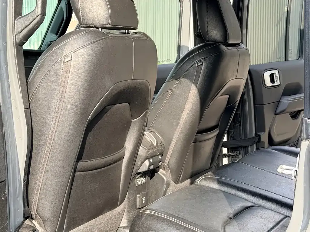 Jeep Wrangler PHEV 2021 из CN, фото 7