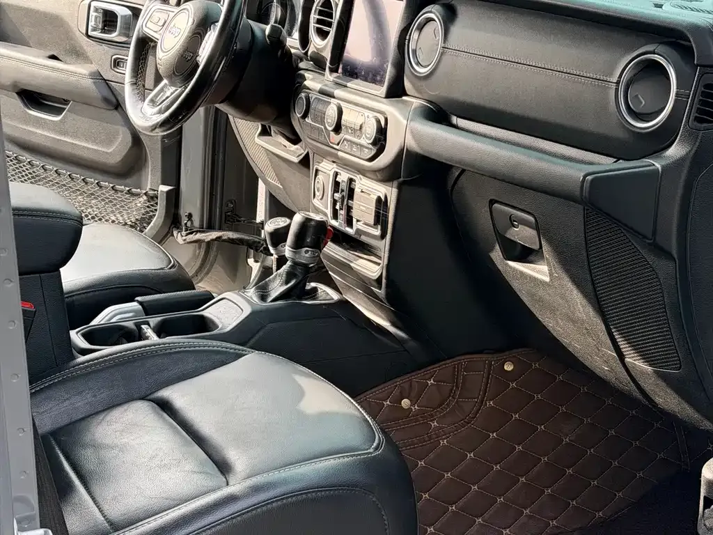 Jeep Wrangler PHEV 2021 из CN, фото 9