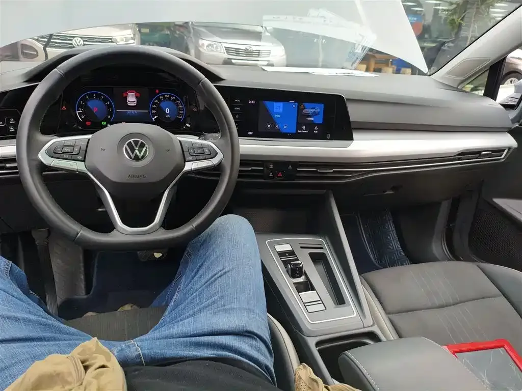 Volkswagen Golf 2022 из CN, фото 10