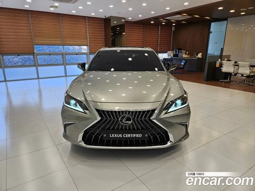 Lexus ES 2023 из KR, фото 3